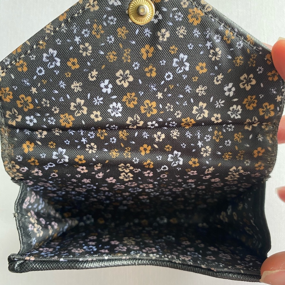 Small Black Wallet - Picture 3 of 4